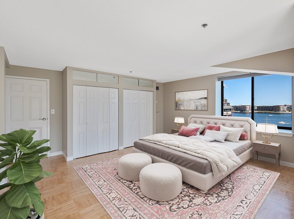 357 Commercial St Apt 721, Boston, MA