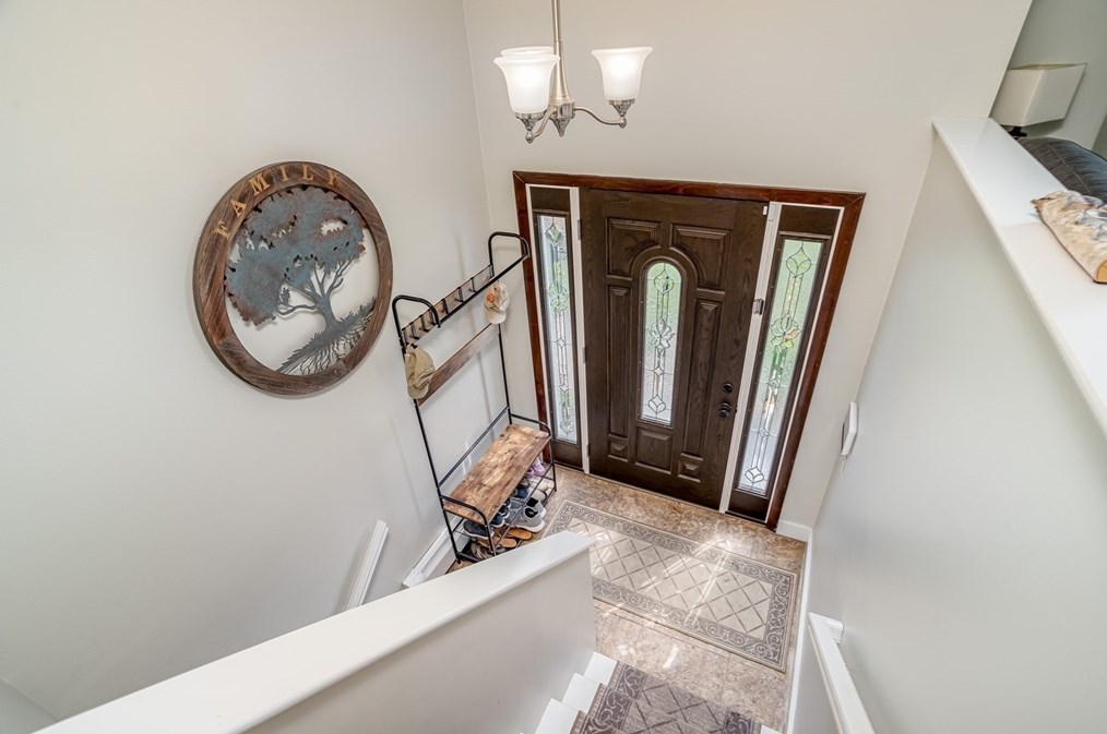 311 Pleasant St, Leominster MA  01453-6227 exterior