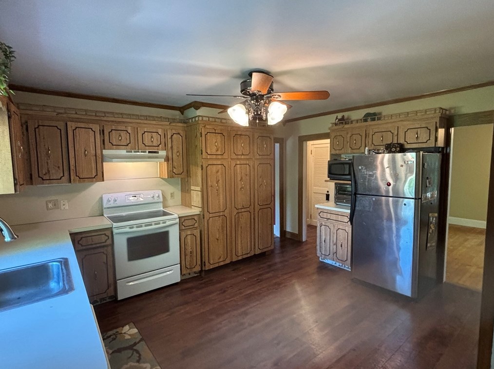 32 Wilbur St, Abington, MA 02351