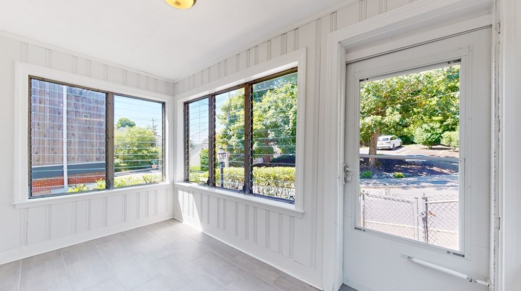 74 Cottage St, Newton, MA 02464