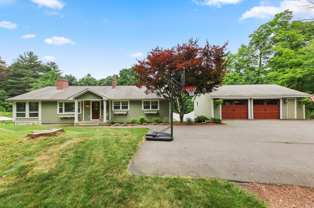 254 Central St, Boylston, MA 01505