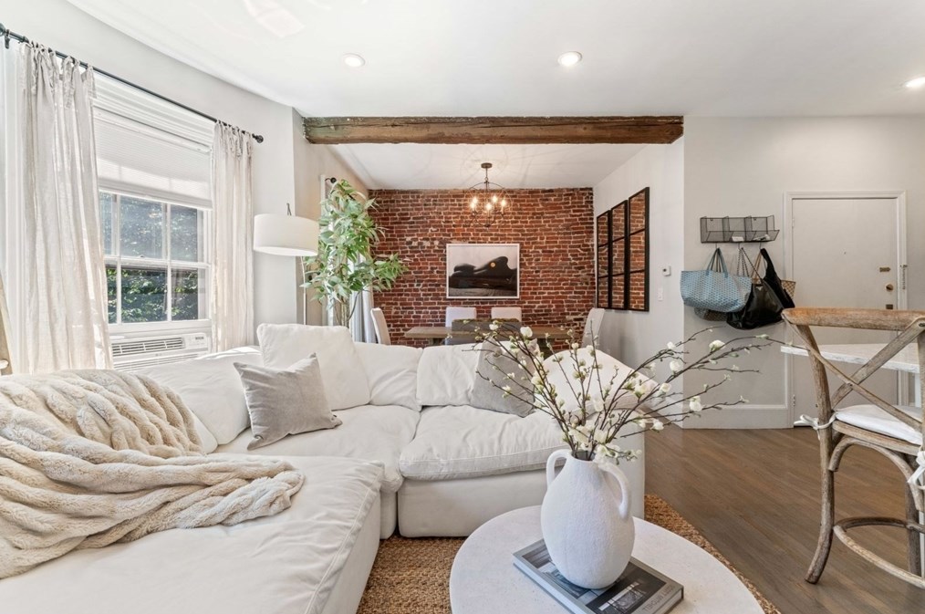 91 Waltham St #4, Boston, MA
