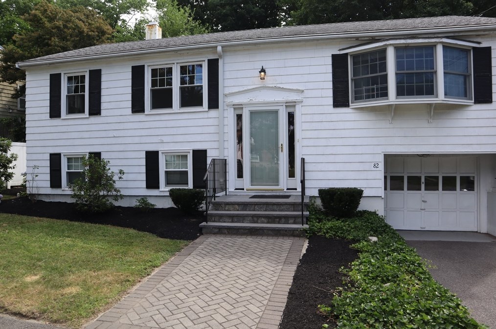 82 Woodley Ave, Boston, MA 02132