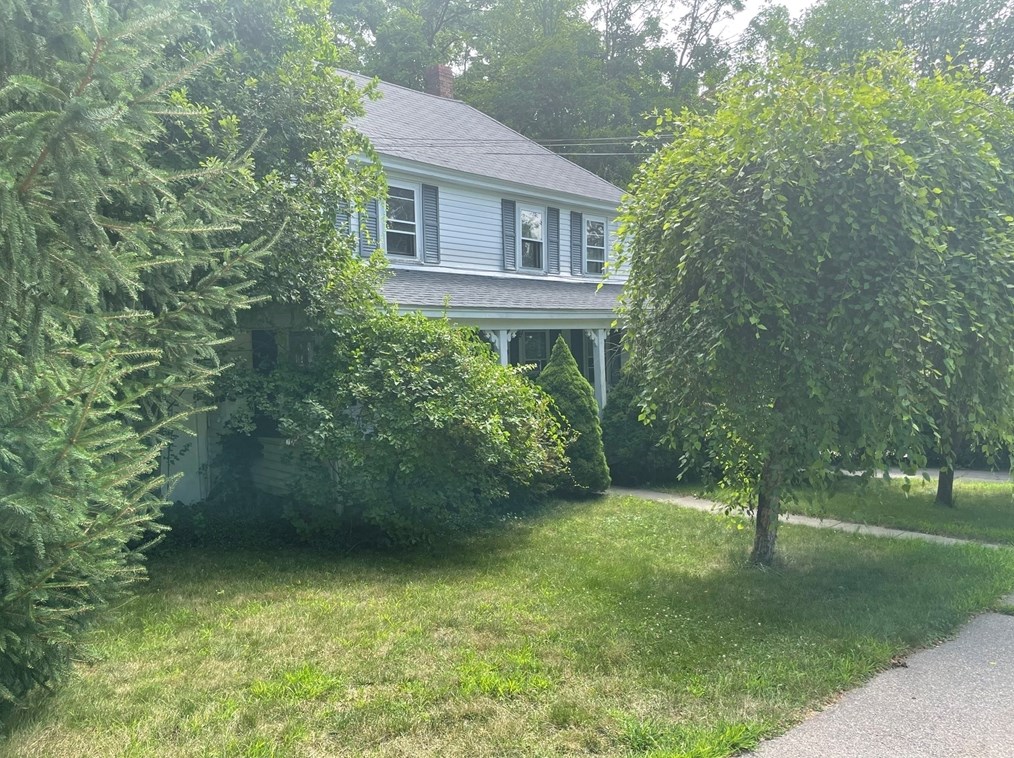 39 Prospect St, Holliston, MA 01746