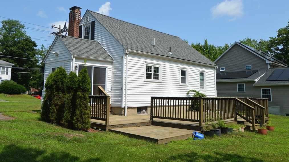1188 Main St, Walpole MA  02081-1833 exterior