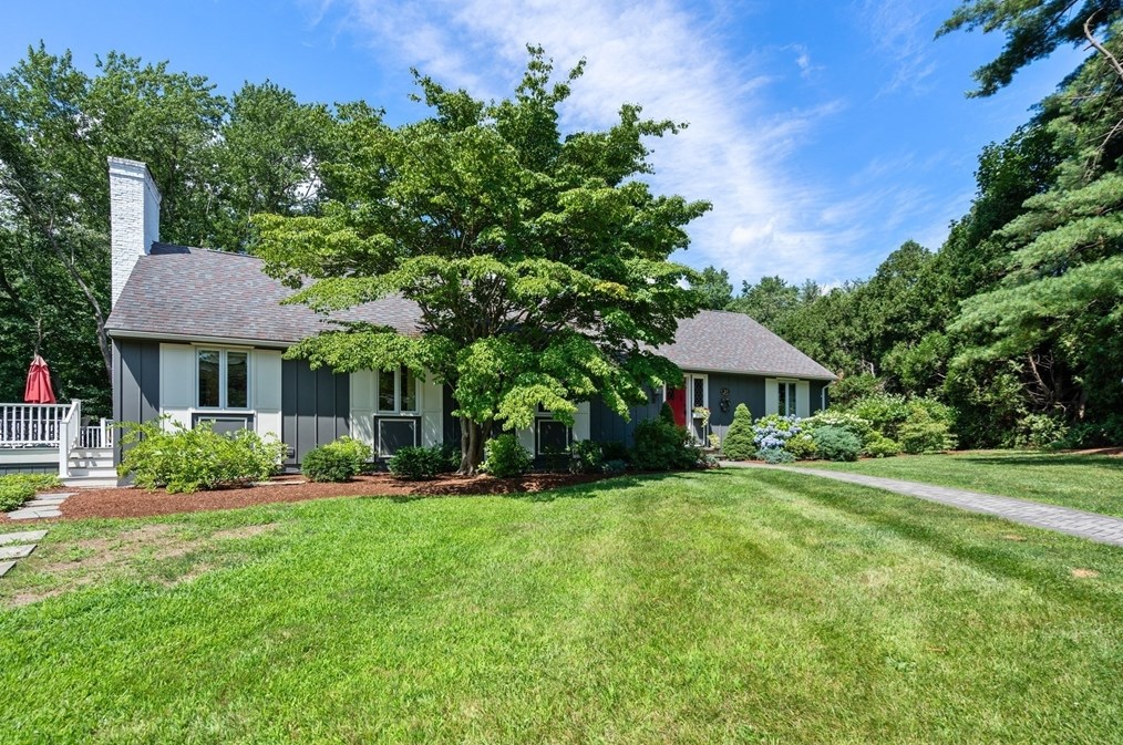 20 Belcher Dr, Sudbury, MA 01776