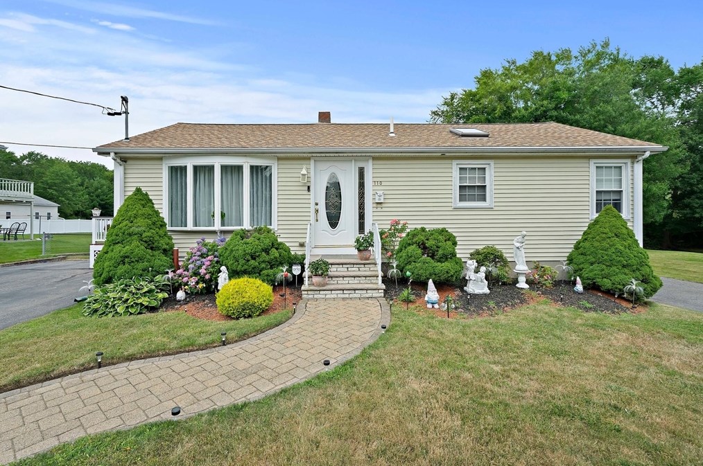110 Winter St, Taunton, MA 02780 exterior