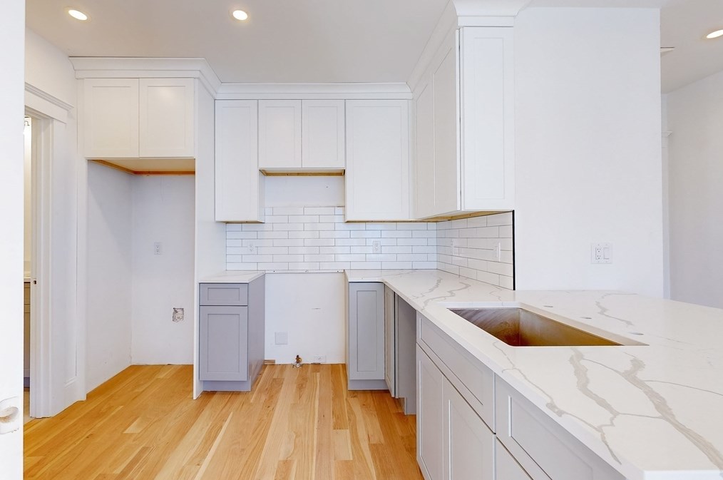 48 Geneva St #3a, Boston, MA 02128