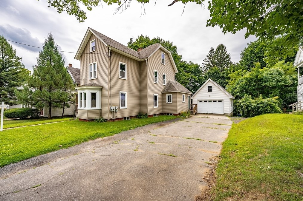 1254 Main St, Palmer MA  01069-1847 exterior