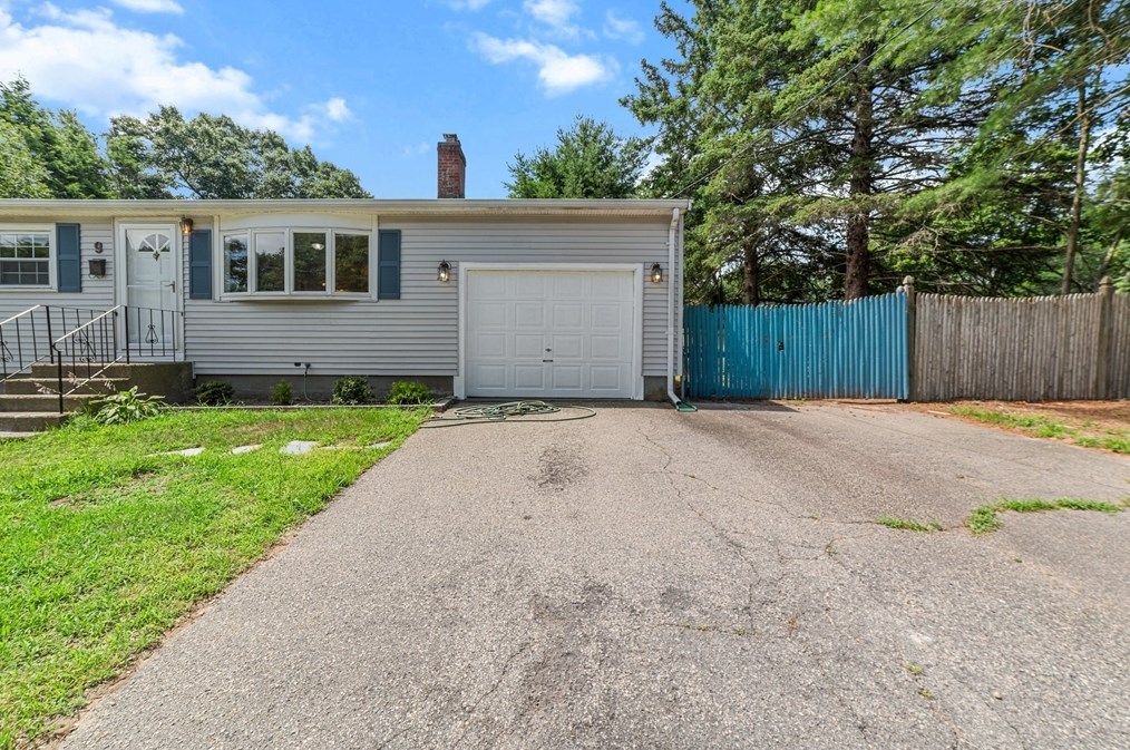 9 Cochato Park, Randolph, MA 02368-4207