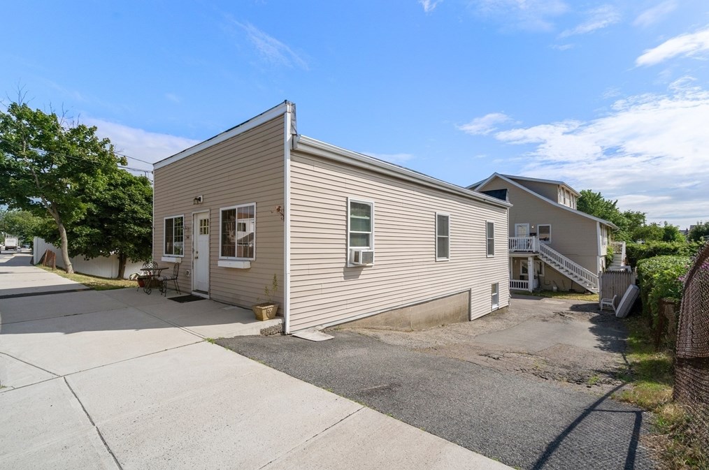 544 Nantasket Ave, Nantasket Beach, MA 02045 exterior