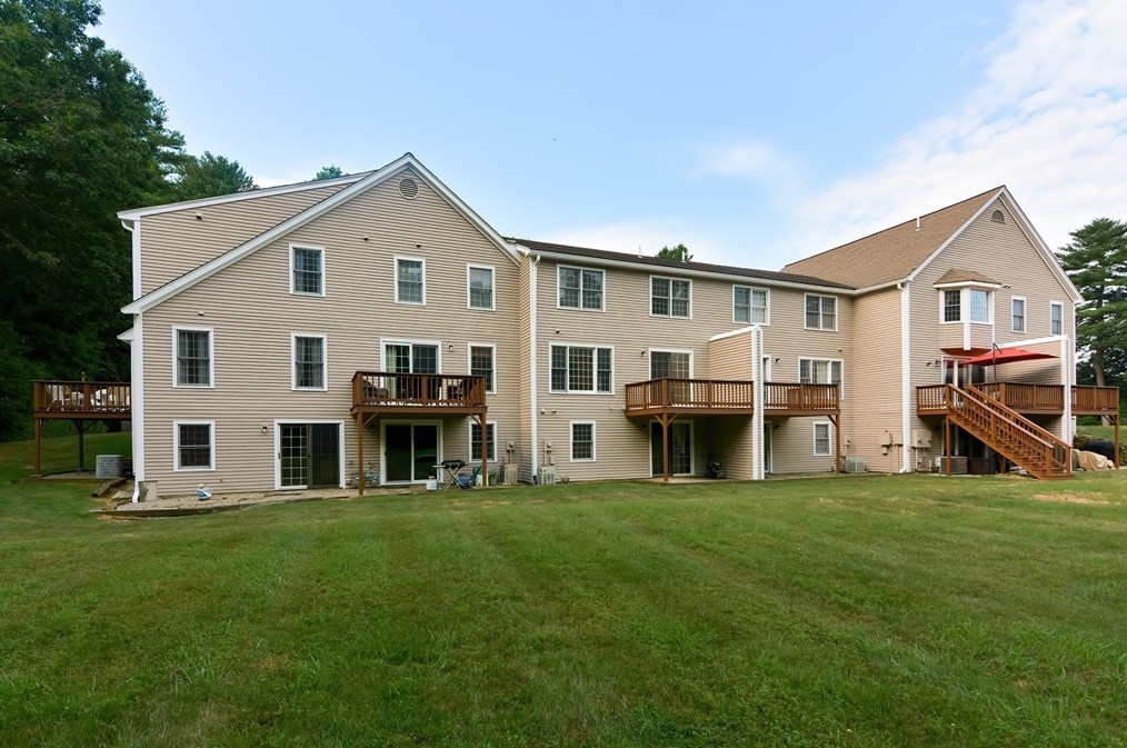 28 Bellwood Cir #28d, Bellingham, MA 02019
