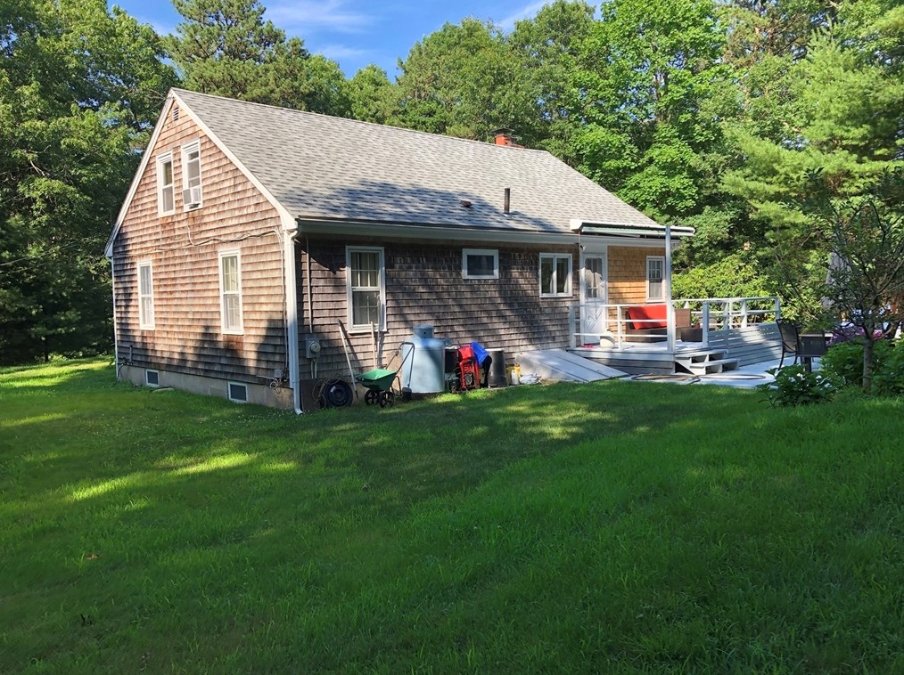 79 Sandwich Rd, Plymouth, MA 02360-2503