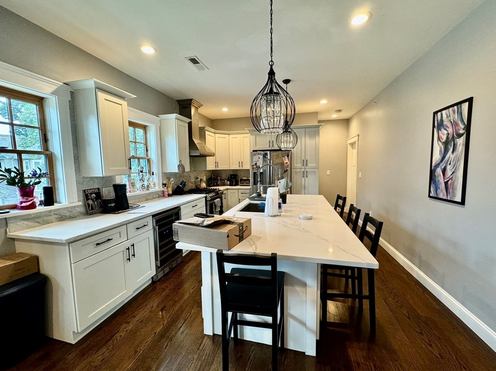 52 Spencer St #3, Boston, MA 02124