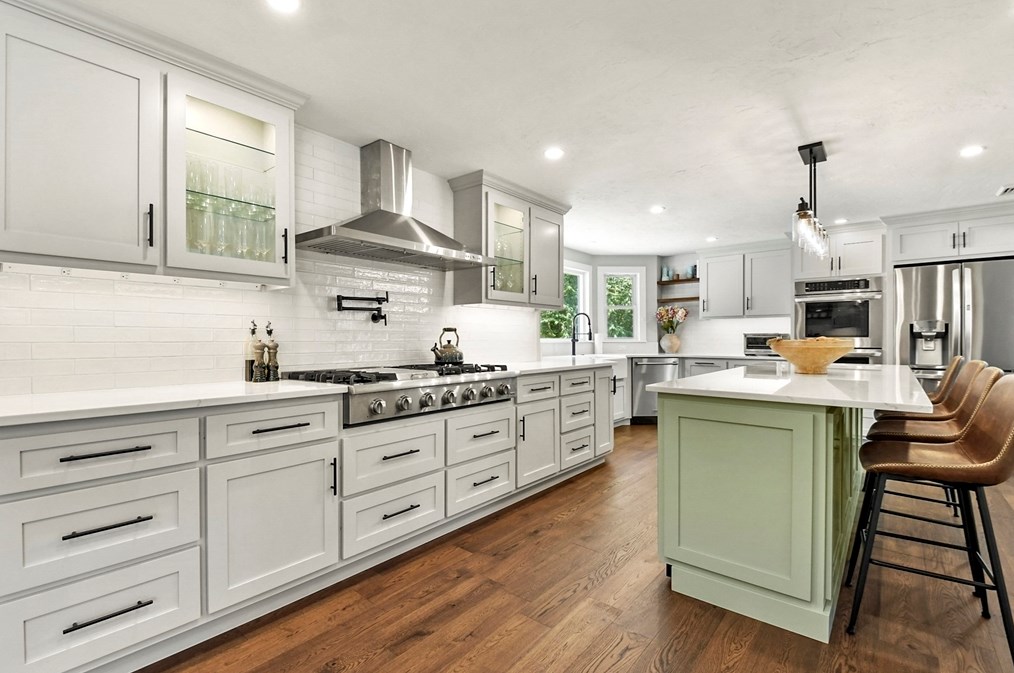 12 Evergreen Dr, Franklin MA  02038-2797 exterior