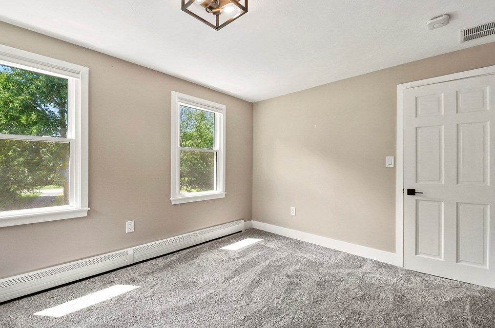 12 Evergreen Dr, Franklin MA  02038-2797 exterior