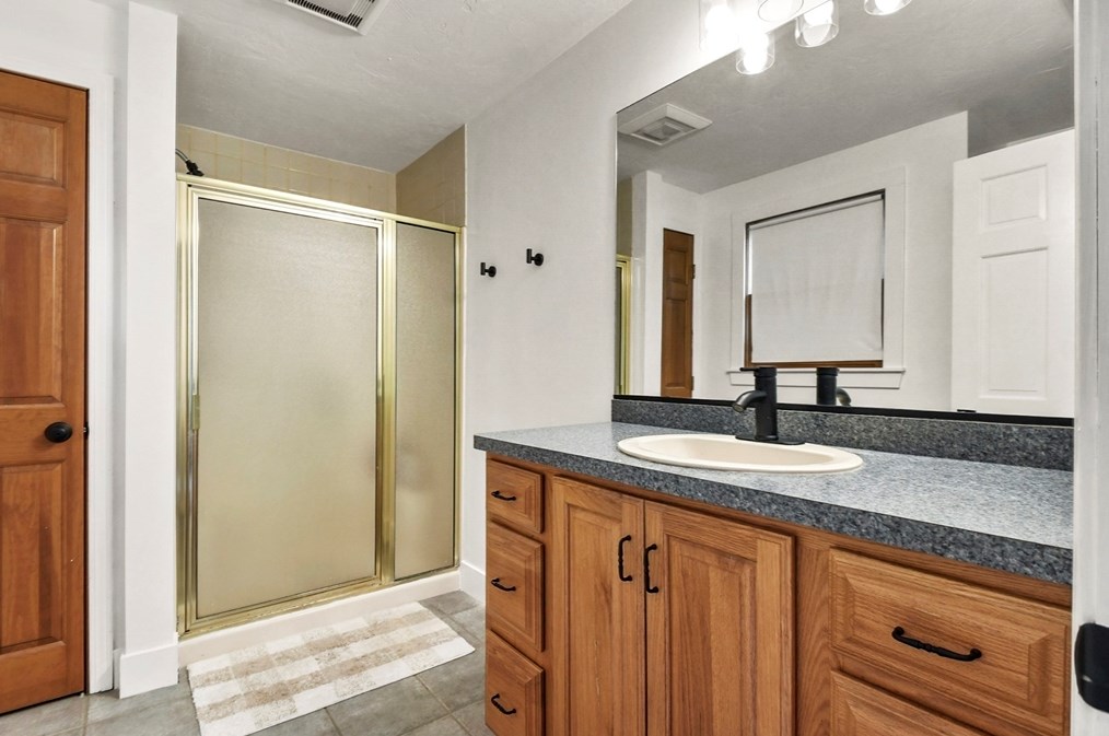 12 Evergreen Dr, Franklin MA  02038-2797 exterior