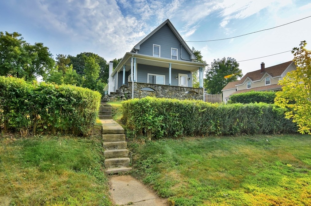 366 Hilldale Ave, Haverhill, MA 01832-3059