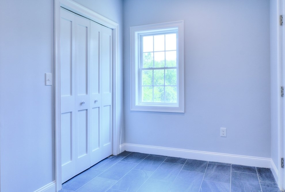 12 Jennifer Rd, Lowell, MA 01854