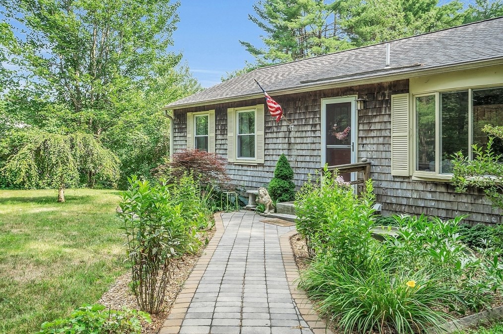 761 Teel Rd, Winchendon, MA 01475 exterior