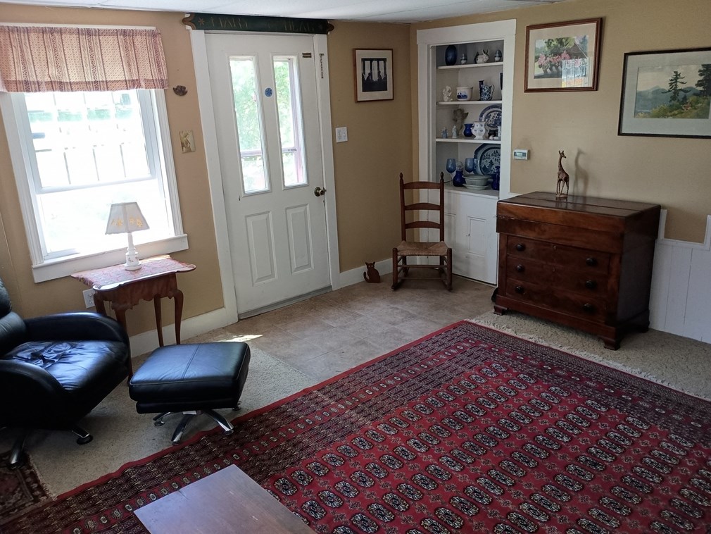 36 Summer St #1, Ipswich, MA 01938