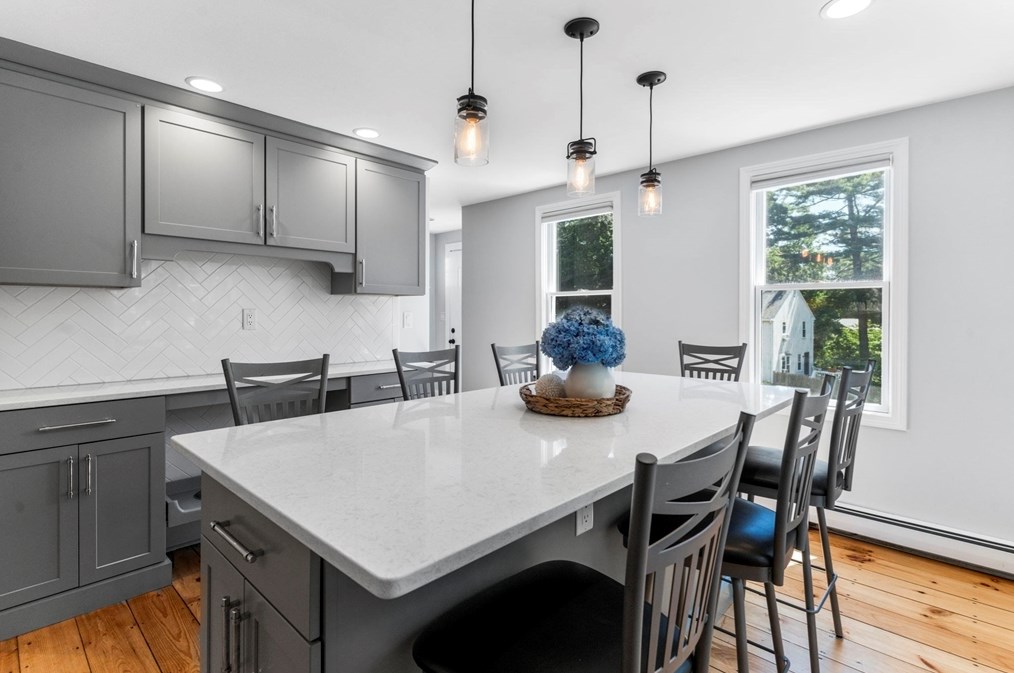 5 Old Mill Ln, Plymouth, MA 02360