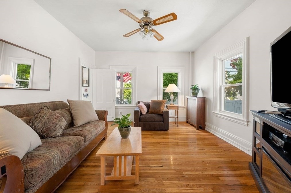 41 Francis St, Waltham, MA 02451