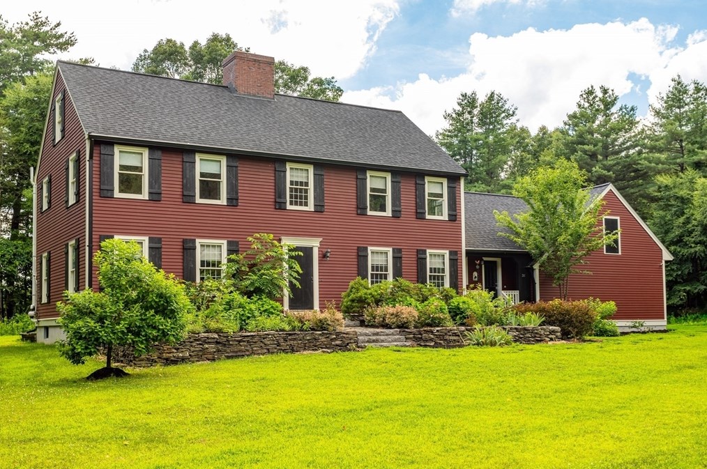 36 Cushing Ln, Lunenburg, MA 01462