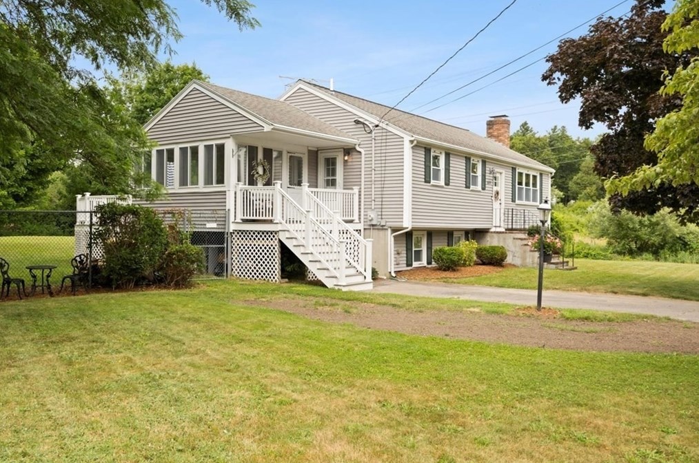 685 Vernon St, East Bridgewater, MA 02324