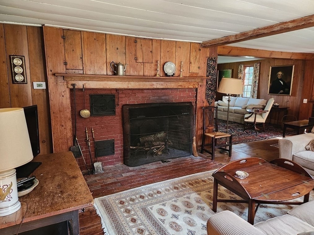 187 Seekonk St, Norfolk MA  02056-1157 exterior