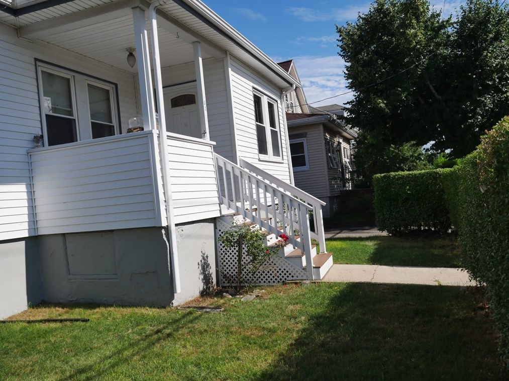 65 Wilshire St, Winthrop, MA 02152