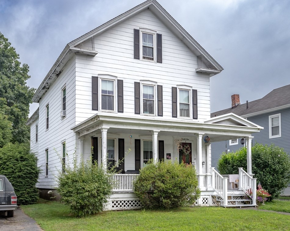21 Avery St, Montgomery, MA 01085