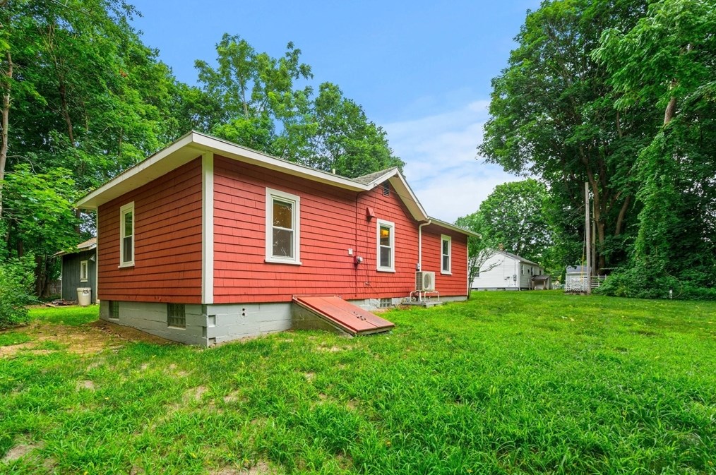 21 Vital Ave, West Bridgewater, MA 02379