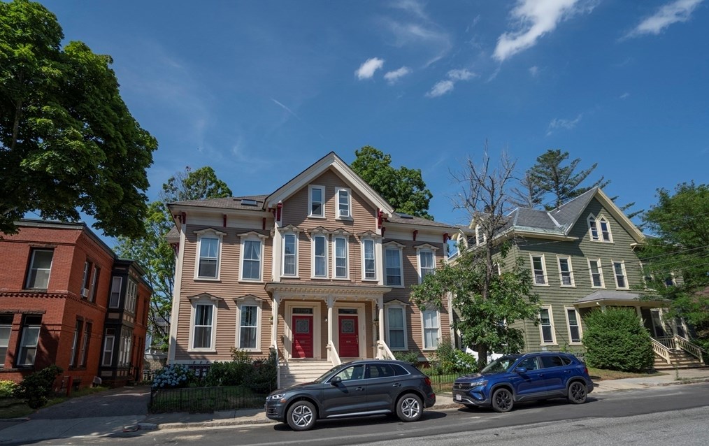 10 Park St #4, Georgetown, MA 01830