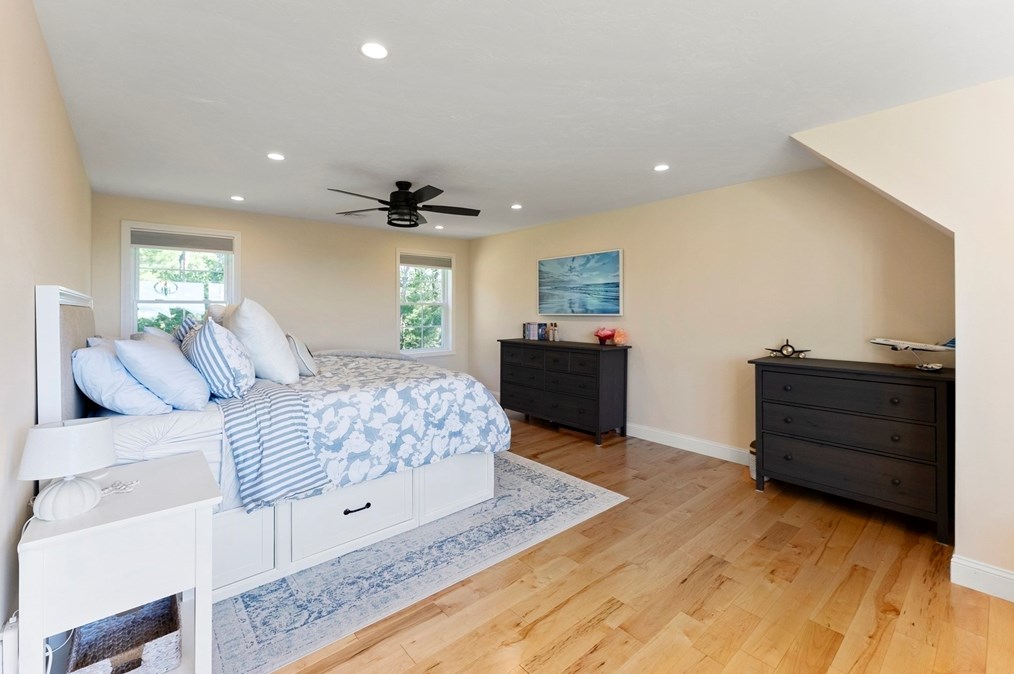 1865 State Rd, Plymouth MA  02360-5137 exterior