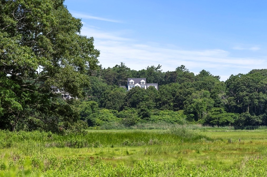 1865 State Rd, Plymouth MA  02360-5137 exterior