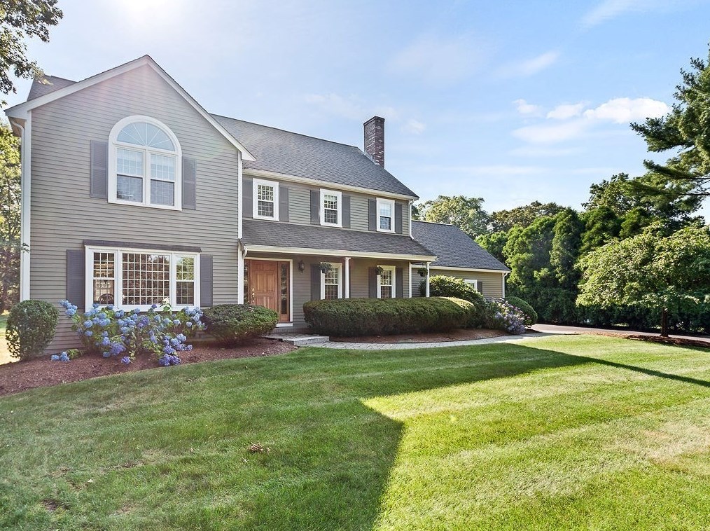 10 York Rd, Mansfield, MA 02048 exterior