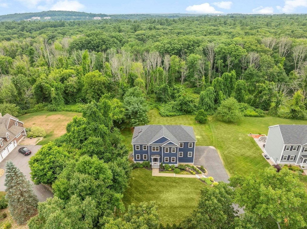 146 Haggetts Pond Rd, Andover, MA 01810