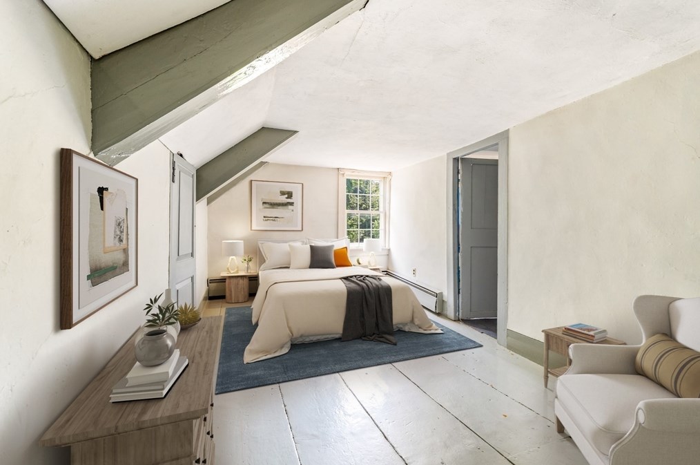 526 Main St, Hanover MA 02339-1550 exterior