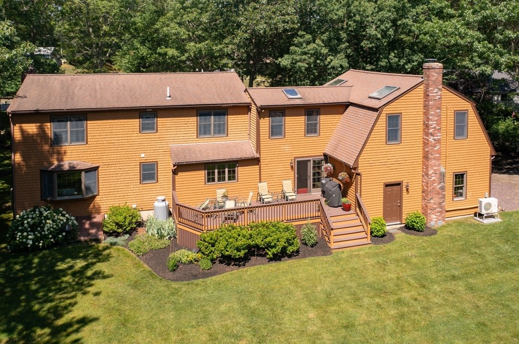 42 Crabtree Rd, Plymouth MA  02360-3147 exterior