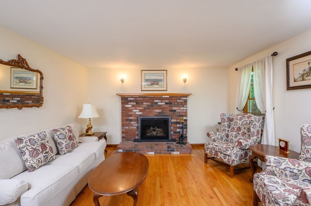 42 Crabtree Rd, Plymouth MA  02360-3147 exterior