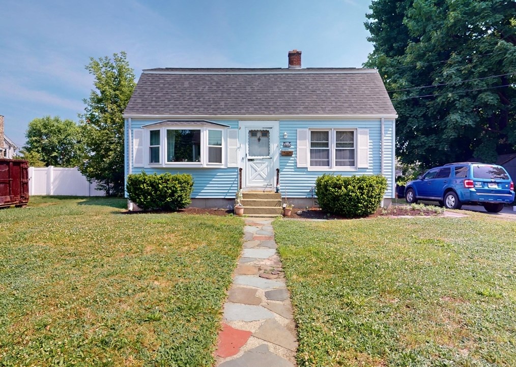 1205 Trapelo Rd, Waltham, MA 02451 exterior