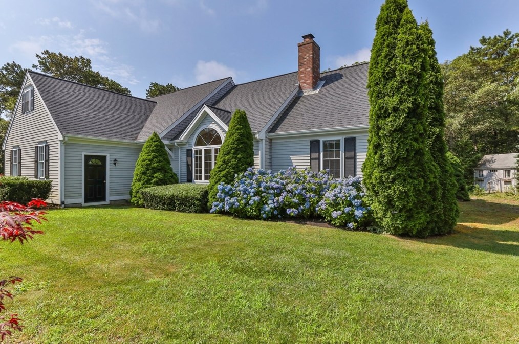 10 Dundee Cir, Harwich, MA 02645