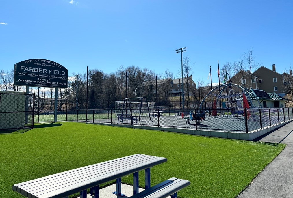 44 Wrentham Rd, Worcester MA  01602-1340 exterior