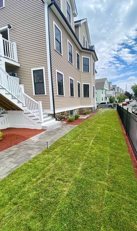 54 Dartmouth St, Medford MA  02155-5950 exterior