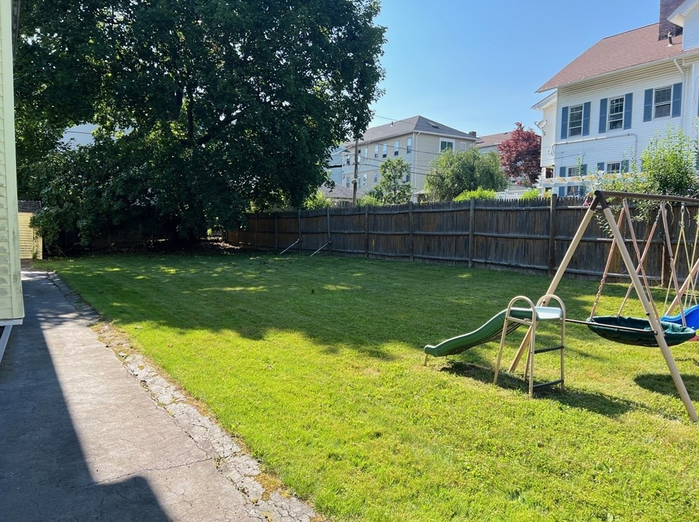 29 Woodford St, Worcester, MA 01604