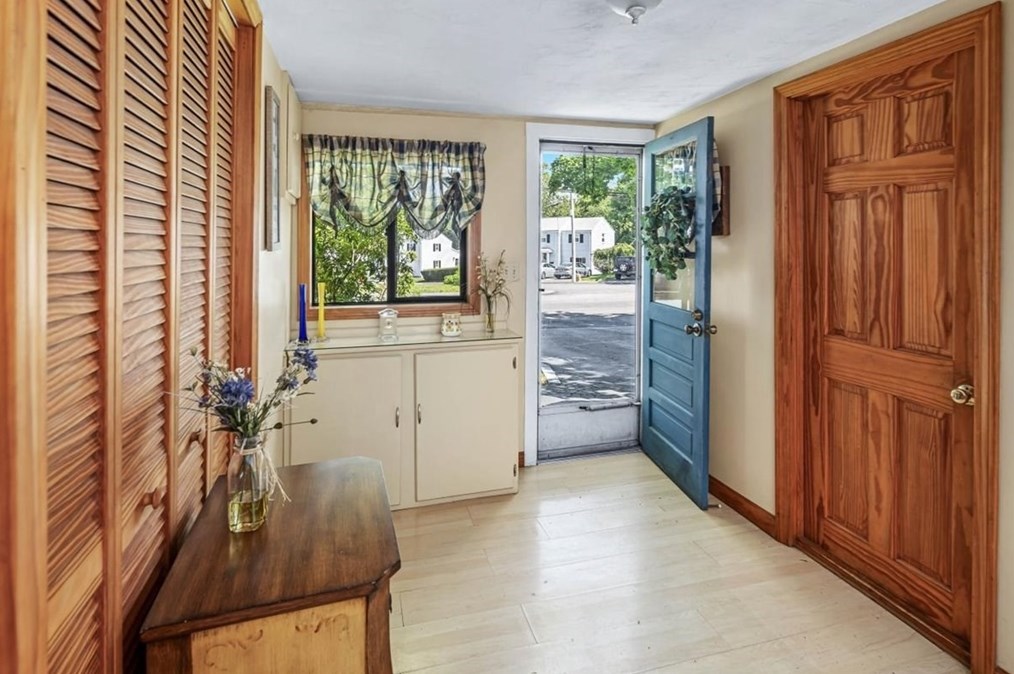 30 Abigail Adams Cir, Weymouth, MA 02191