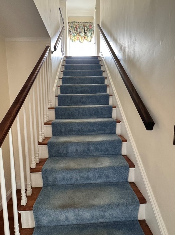 1428 Highland Ave, Fall River MA 02720-3405 exterior