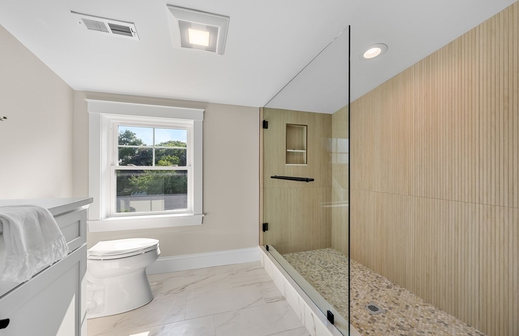 31 Virginia Rd, Arlington MA  02476-7117 exterior