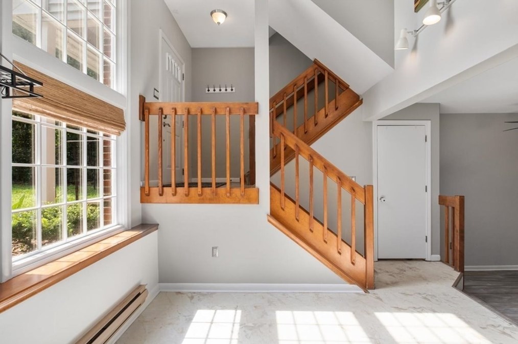 204 Tall Oaks Dr #a, Weymouth, MA 02190